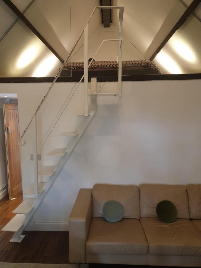 Mezzanine Studio Apartment London Eksteriør billede